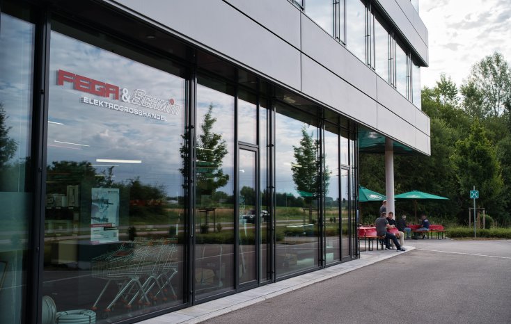 Service und Kundennähe bei FEGA & Schmitt in der Ida-Noddack-Straße 2 in Ingolstadt_©FEGA & Schm.jp