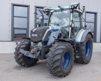 NX NextMotion in real-world testing: The DUXALPHA tractor showcases full digital control and drive-by-wire capabilities at production level.