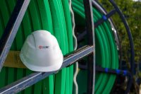 Bei den Tiefbauarbeiten und Setzen der Technikverteiler, Glasfaserausbau Made in Brandenburg