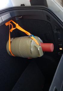 Gasflasche im Auto sichern
