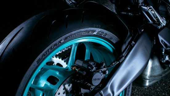 Bridgestone Battlax Hypersport S23 als Erstausrüstung für Yamaha MT-09 ausgewählt.jpg