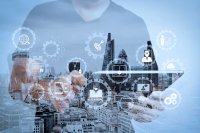 Das SKZ startet ein neues E-Learning Angebot mit Kursen zu additiven Fertigungsverfahren, Extrusion und Werkstoffkunde (Bild: everythingpossible /stock.adobe.com)