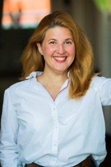 Dr Maria Davydchik.jpg