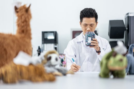 press-photo_TR_toy-testing-vietnam.jpg