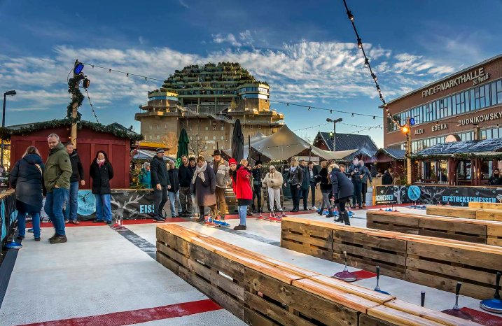 Rindermarkthalle_Eisstockschießen.png