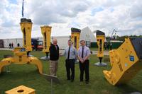Von links nach rechts: Kevin Prince, General Manager, Atlas Copco Construction & Mining, Merrill Lynch, Operations Manager und Liam Moore, Attachments Manager bei L.Lynch Plant Hire & Haulage Ltd