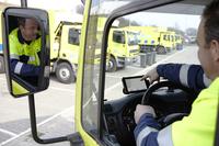 Die Auftragsbearbeitung erfolgt per Touchscreen-Oberfläche / Foto: Nicole Zimmermann