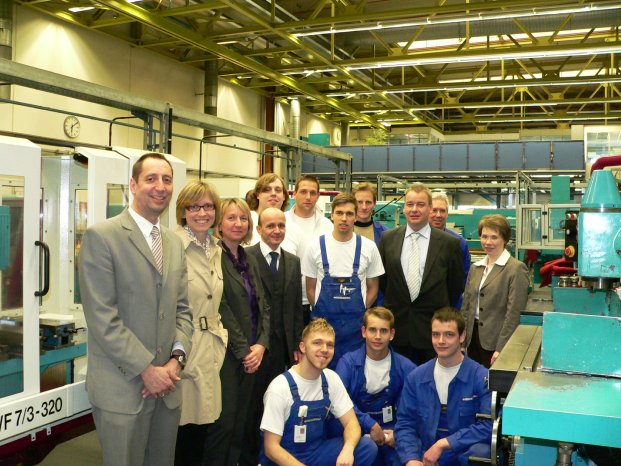 MWM Führungskräfte zu Besuch bei Heidelberger in Brandenburg.JPG