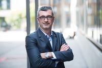Verkaufsexperte Dieter Menyhart und Ducati (Schweiz) AG vereinbaren Zusammenarbeit