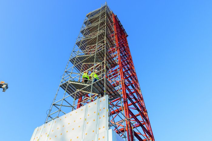 PERI-02-die-zukunft-beim-bauen-fest-im-blick.jpg