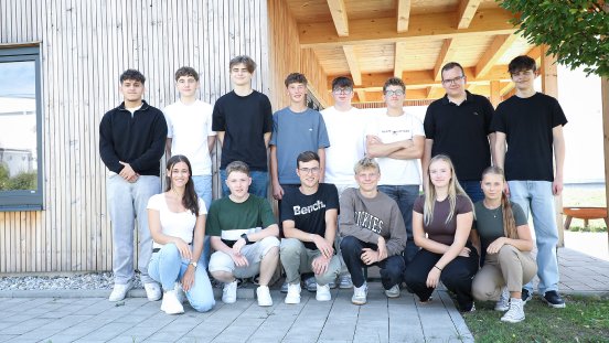 20250902_Ausbildungsstart 2025_1920x1080.jpg