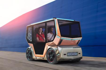 „microSNAP“: Um auch selbstständig die Batterie wieder aufzuladen, zeigt HARTING gemeinsam mit KUKA robotergesteuertes Laden