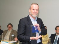 Prof. Dr.-Ing. Wolfram Büttner von der Infineon Technologies AG