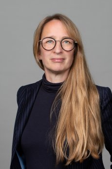 Frauke-Esser_IAV_CFO.jpg