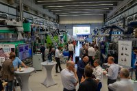 Blick ins neue Spritzgießtechnikum am SKZ-Netzwerktag (Foto: Luca Hoffmannbeck, SKZ)