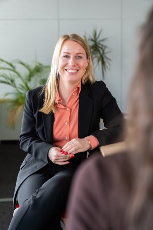 Isabel-Jeschek_Global_Director_Market_Strategy_Communication.jpg