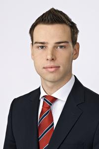 Die Biografie von Mark Alexander Schulte finden Sie unter dem nachstehenden Link: http://www.idc.de/research/cv_schulte.jsp