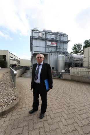 einweihung_forschungszentrum_4_gross[1].jpg