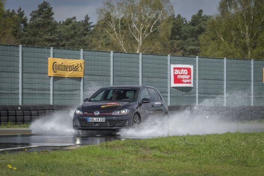03_Fahrdynamiktraining - Kopie.jpg