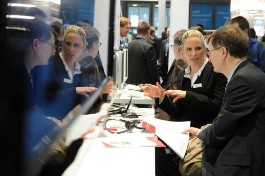 Netviewer Messestand [CeBIT].jpg