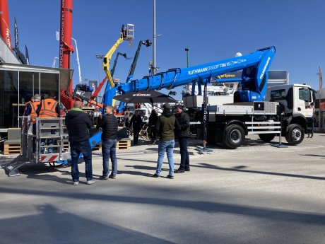 RUTHMANN_STEIGER_T_380_XS_Messe_0.jpg