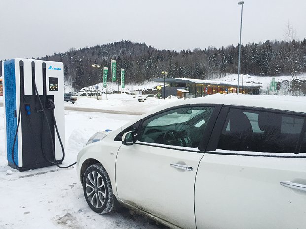 PHOTO - DELTA 150kW DC ULTRA-FAST EV CHARGERS OPERAT...