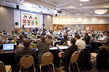 Über 20 Gastredner aus Industrie und Wissenschaft sprachen auf dem User Meeting über aktuelle Trends und relevante Technikthemen – darüber hinaus informierten sich die Teilnehmer über Innovationen aus dem Hause B&R.