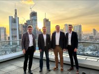 Bild: (von links nach rechts): Uwe Echteler (Landbell), Kai Hoyer (23 Oaks Investment), Matthijs Beijk, Carl Schirmeister (beide LYB)
