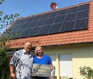 Die stolzen Photovoltaikanlagenbesitzer: Familie Reinhardt