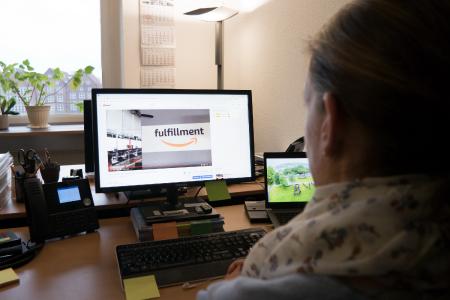 Live-Streams wie dieser aus dem Betrieb eines Amazon-Standortes helfen, am 16. April Logistik und Supply Chain-Management trotz Infektionsschutzmaßnahmen erlebbar zu machen / Foto: BVL