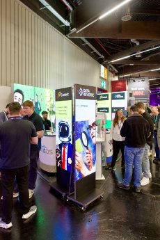 Gemeinschaftsstand von DATA REVERSE®, Comet Backup und aconitas auf der it-sa 2026 in Nürnberg