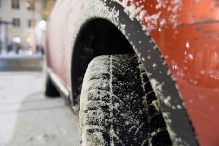 Motor aus beim Abstellen. Moderne Technik ist voll wintertauglich