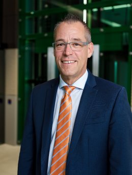 4-Walter_Bostelmann.jpg