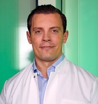 Dr. Julian Wichmann, CEO Algea Care GmbH.jpg