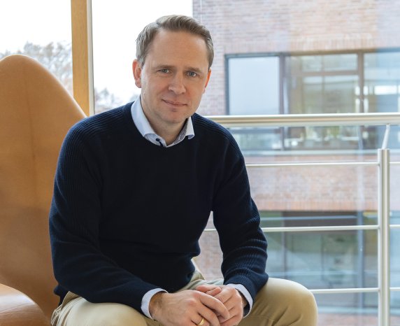 Poeppelmann-Sven Hoping_rgb.jpg