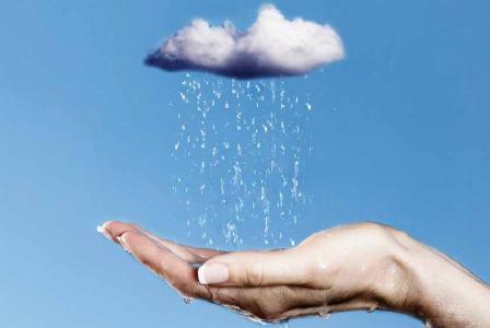 Hochwasserschutz Gebäude – vor Unwetter mit Starkregen gewappnet sein.
Der Klimawandel schreitet immer weiter fort. Deutlich wird das durch immer heftigere Unwetter, auch hier bei uns in Deutschland. Starkregen, Starkgewitter und Stürme fordern immer öfter hohe Sachschäden, vor allem an Gebäuden. Hier sind vor allem Überschwemmungen zu nennen, die in vielen Versicherungen gar nicht abgedeckt sind. Das Resultat: Die Eigentümer bleiben auf den Kosten sitzen. Daher ist jedem ein umfassender