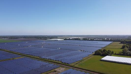 The largest solar park in the Netherlands now operates in Midden-Groningen