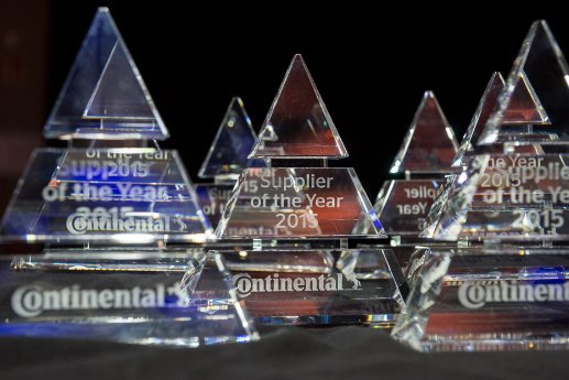PR 187_Continental_Supplier Award 2015.jpg