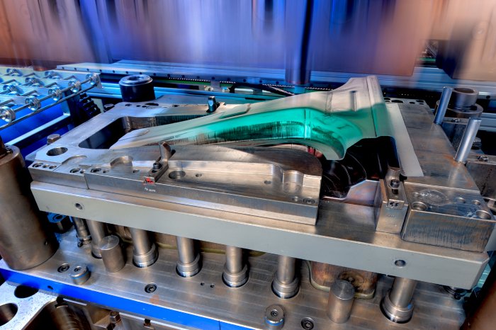 PM_2_Simulation Warmumformung_Bild_final.jpg