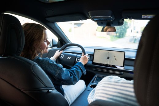 XPENG Assistenz Spurwechsel.jpg