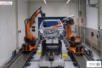 Test stand with thermal camera ImageIR® 8300 hp, flash excitation and industry robots