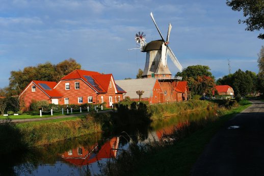 Ostfriesland-windmill-485478_1920.jpg