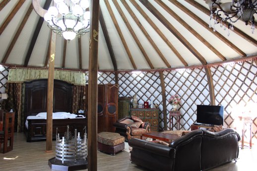 Möbliertes Zelt_SIB_az_IMG_4005.JPG