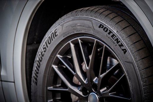 Bridgestone Potenza Sport sichert sich Testsieg im Sommerreifentest der Auto Bild Reisemobil.jpg