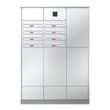 Eine Variante von KNOPAK Plusplus für 8 Parteien in gebürstetem Edelstahl