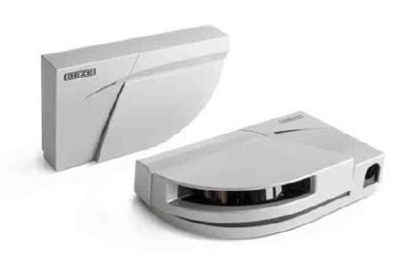 The new GC 342 swing door protection offers complete safety for the entire door surface / Photo: GEZE GmbH