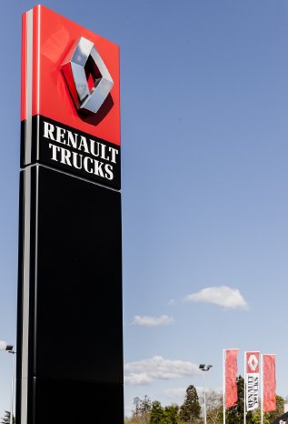 07_Renault Trucks Signalisation.JPG