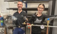 Tochter und Vater bei MB-BRASSEN
