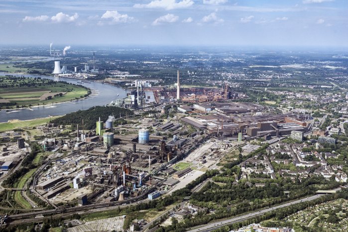 Bild 2 - thyssenkrupp Steel Werk Duisburg.jpg