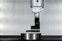 Mit dem MarSurf MC 510 bietet Mahr eine innovative automatisierte Lösung, um Oberflächenrauheiten an Werkstücken direkt in der CNC-Fertigungsmaschine zu messen – normgerecht und hochgenau. (Foto: Mahr GmbH)
